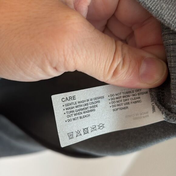 Greyson City of Wolves shawl cardigan gray black men golf preppy sweater SM NWT - Picture 10 of 11